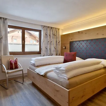 Alpinschlossl Aparthotel Mayrhofen