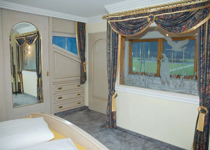 Alpinschloessl Apart-hotel 4*