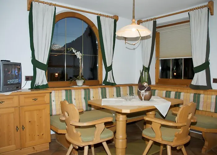 Aparthotel Alpinschloessl Mayrhofen