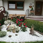 Alpinschloessl Майрхофен