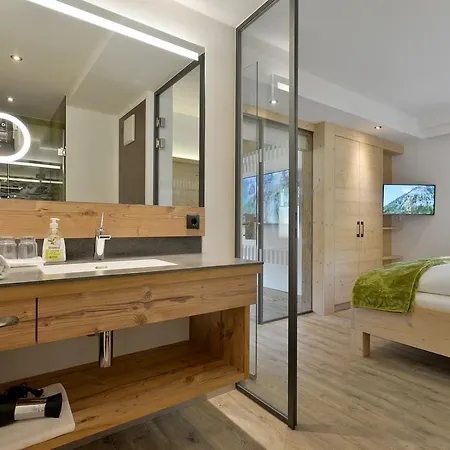 Hotel apartamentowy Alpinschloessl Mayrhofen