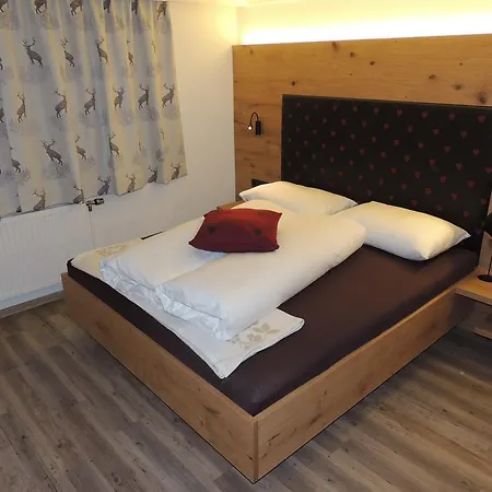 Alpinschloessl 4*