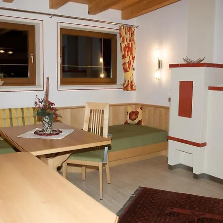 Aparthotel Alpinschloessl Mayrhofen