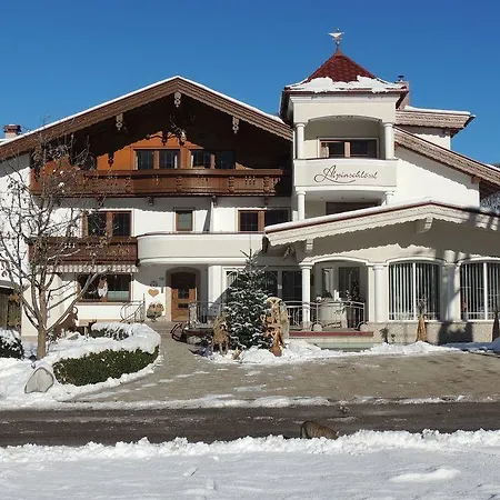 Aparthotel Alpinschloessl 4*